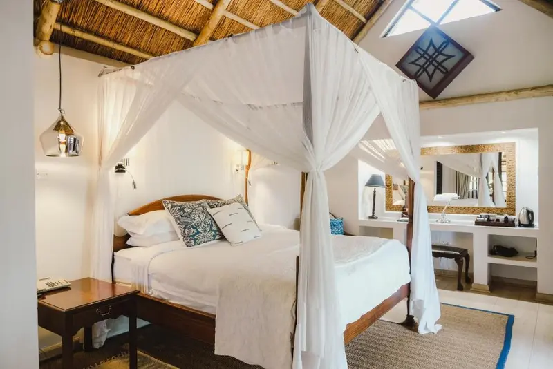 Amanzi Lodge hotel interior