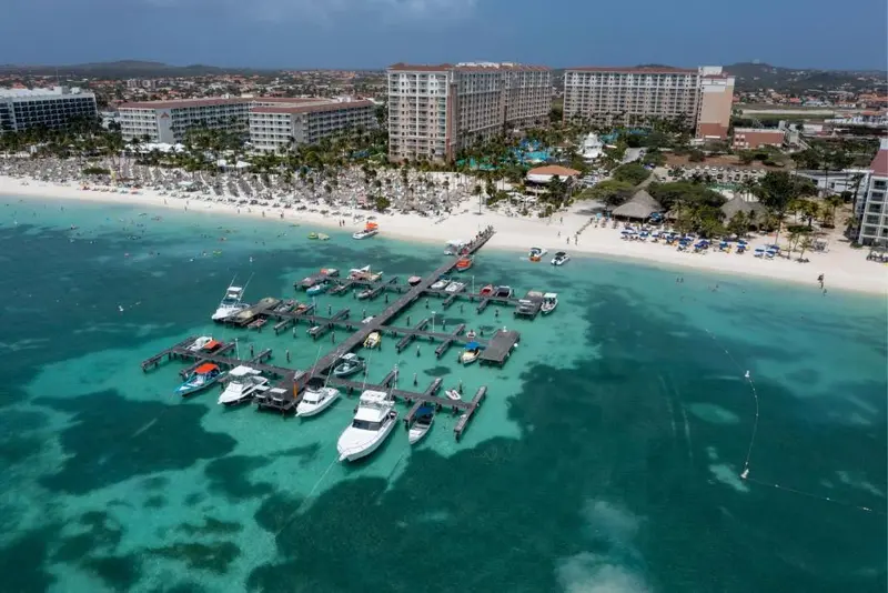 Aruba Beach Club hotel in Eagle Beach