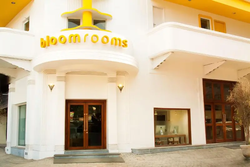 Bloomrooms @ New Delhi Railway Station hotel interior