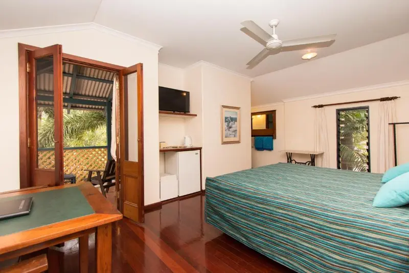 Broome Town Bed and Breakfast hotel interior
