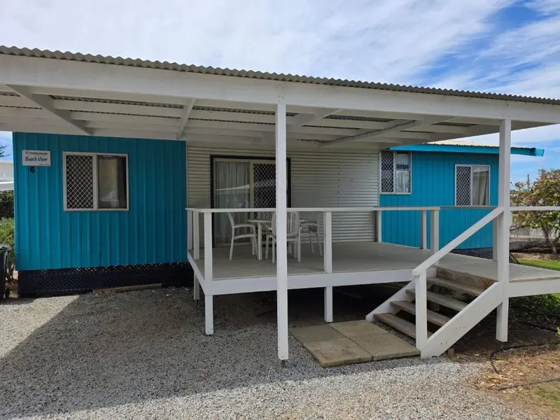 Coral Beach Bungalows hotel in Ngesebus