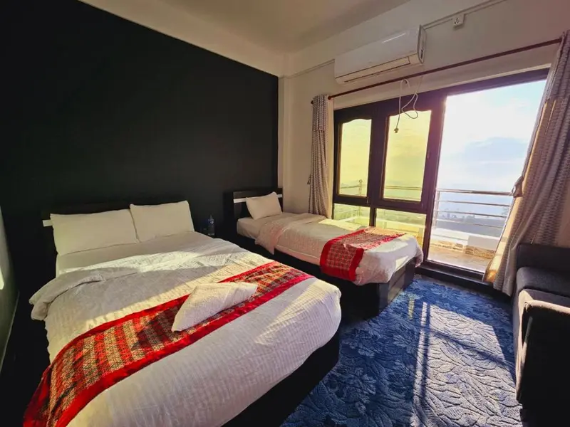 Crown Hill Hotel hotel interior