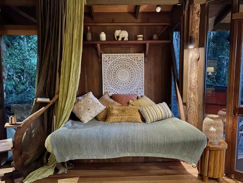 Currumbin Valley Rainforest Retreat hotel interior