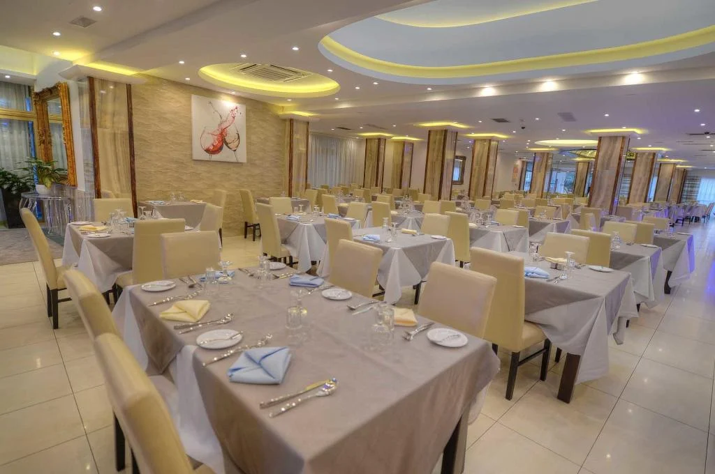 Alexandra Resort hotel in Grace Bay