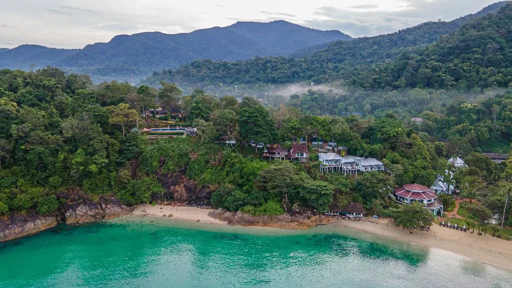 Ao Nang Cliff Beach Resort hotel in Krabi