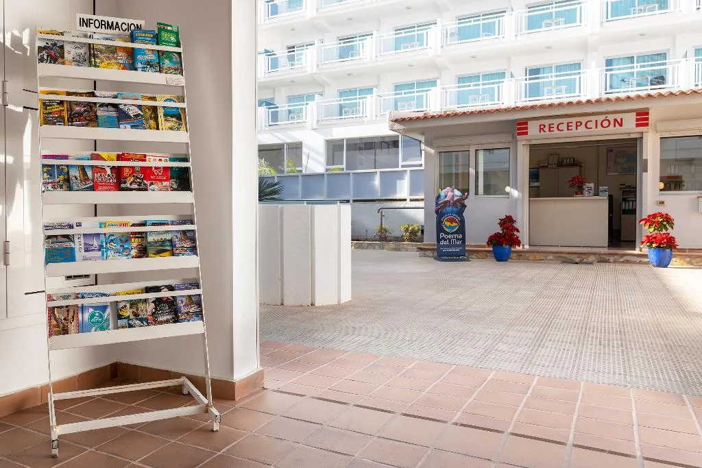 Apartments Fontana hotel in Stari Grad