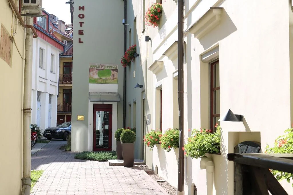 Apple Economy Hotel hotel in Kaunas