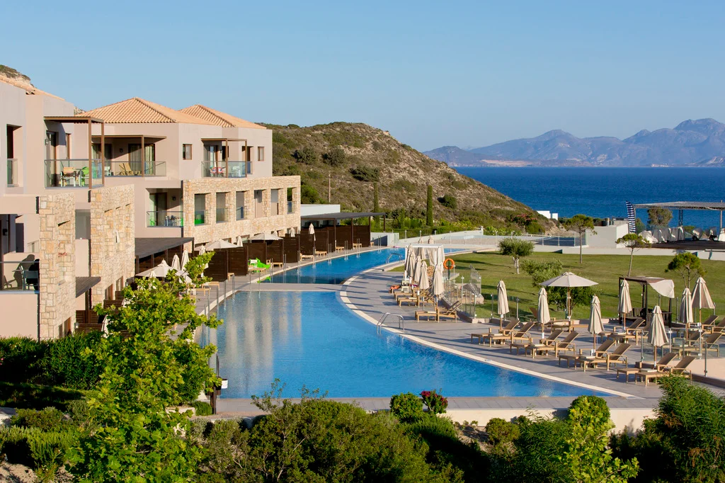 Blue Lagoon Villas hotel in San San