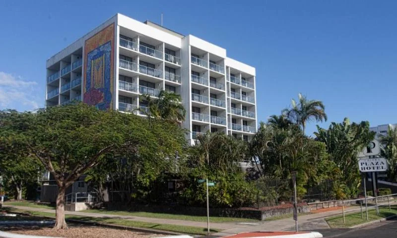 Cairns Plaza Hotel hotel in Cairns