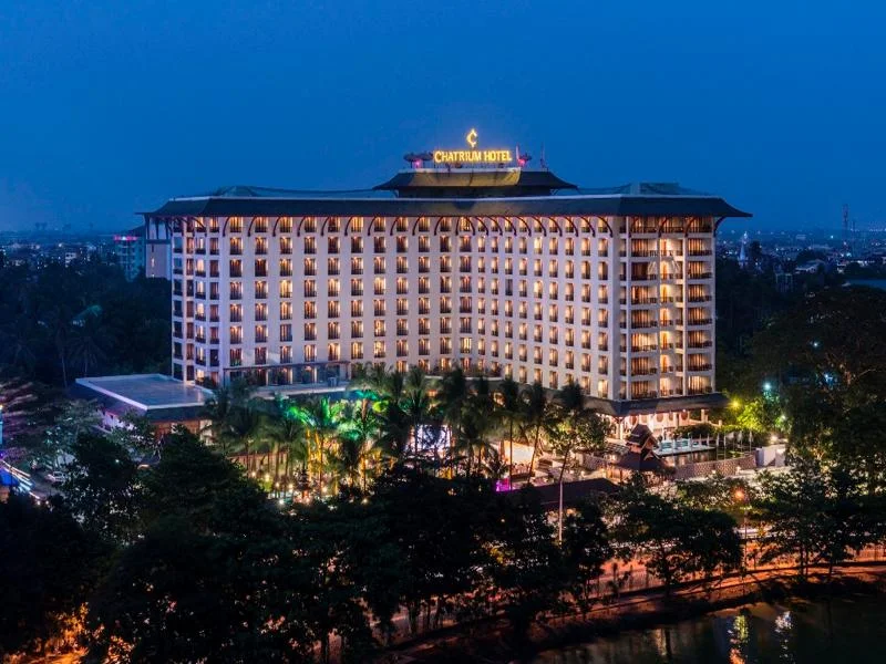 Chatrium Hotel Royal Lake Yangon hotel in Yangon