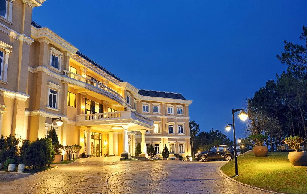 Dalat Edensee Lake Resort hotel in Da Lat