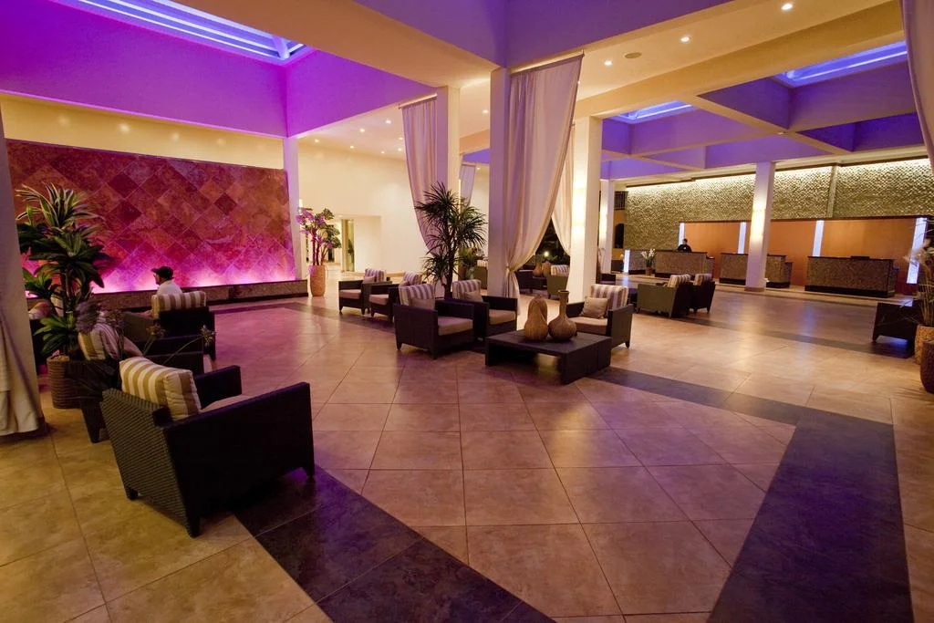 Divi Aruba Phoenix Beach Resort hotel in Oranjestad