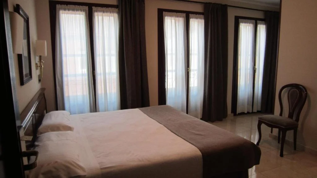 Gran Hotel Paris hotel in La Ceiba