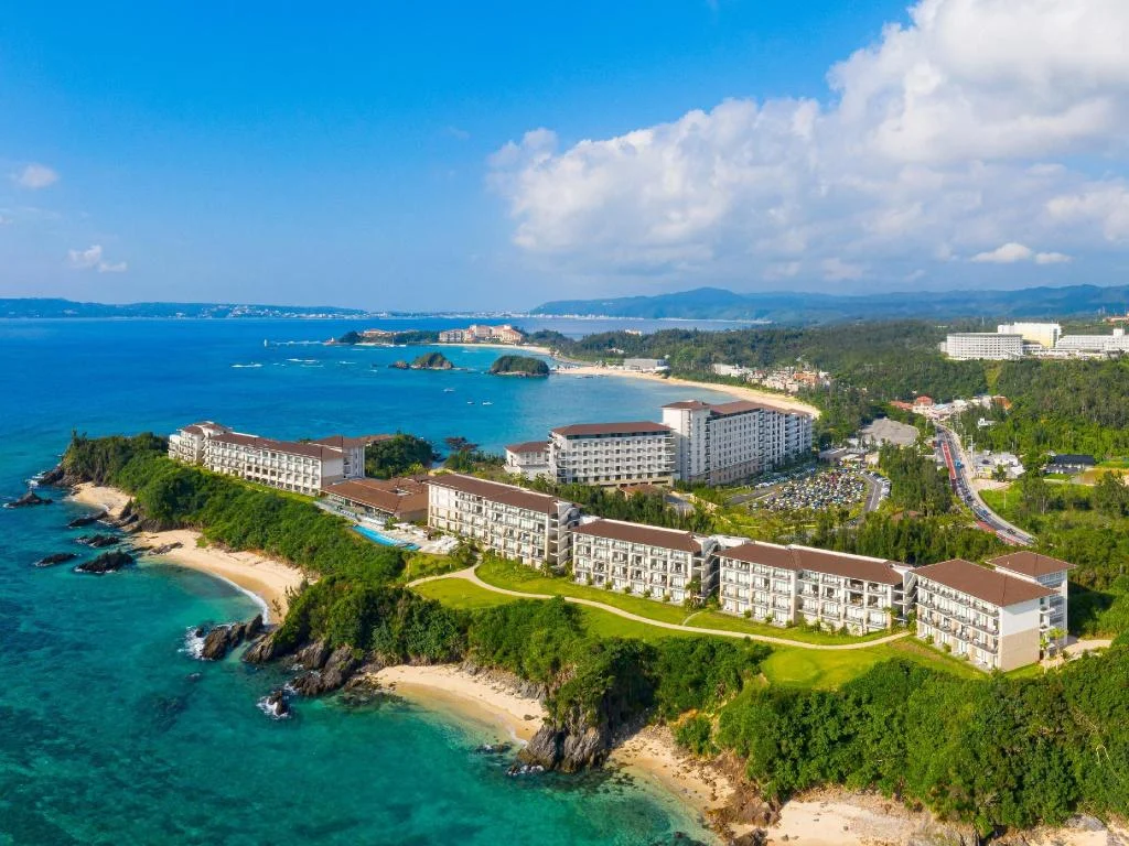 Halekulani Okinawa hotel in Onna