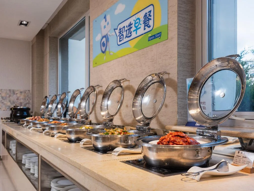 Holiday Inn Express Hangzhou Binjiang hotel in Hangzhou