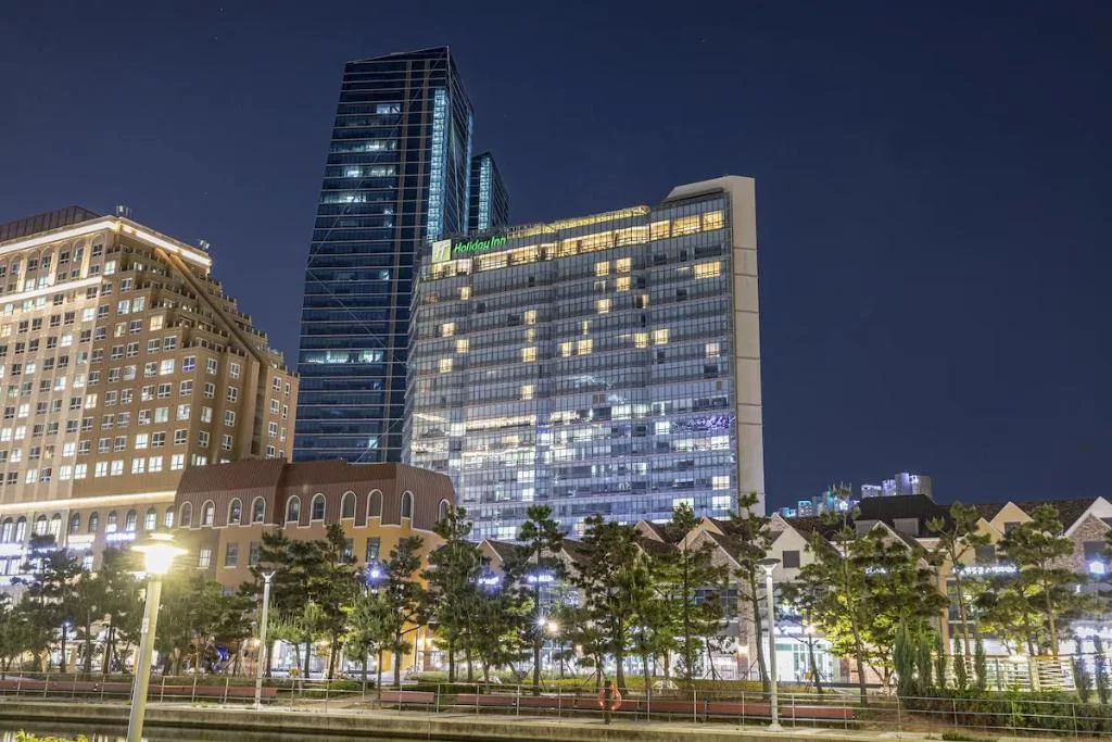 Holiday Inn Incheon Songdo hotel in Incheon