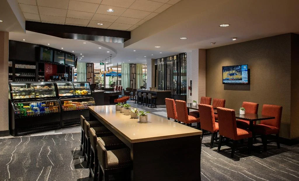 Holiday Inn & Suites Vancouver Downtown hotel in Vancouver