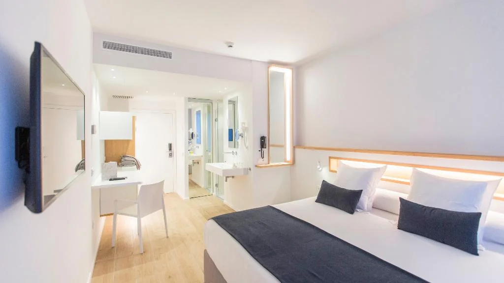 Hotel Anfora Ibiza hotel in Sant Antoni de Portmany