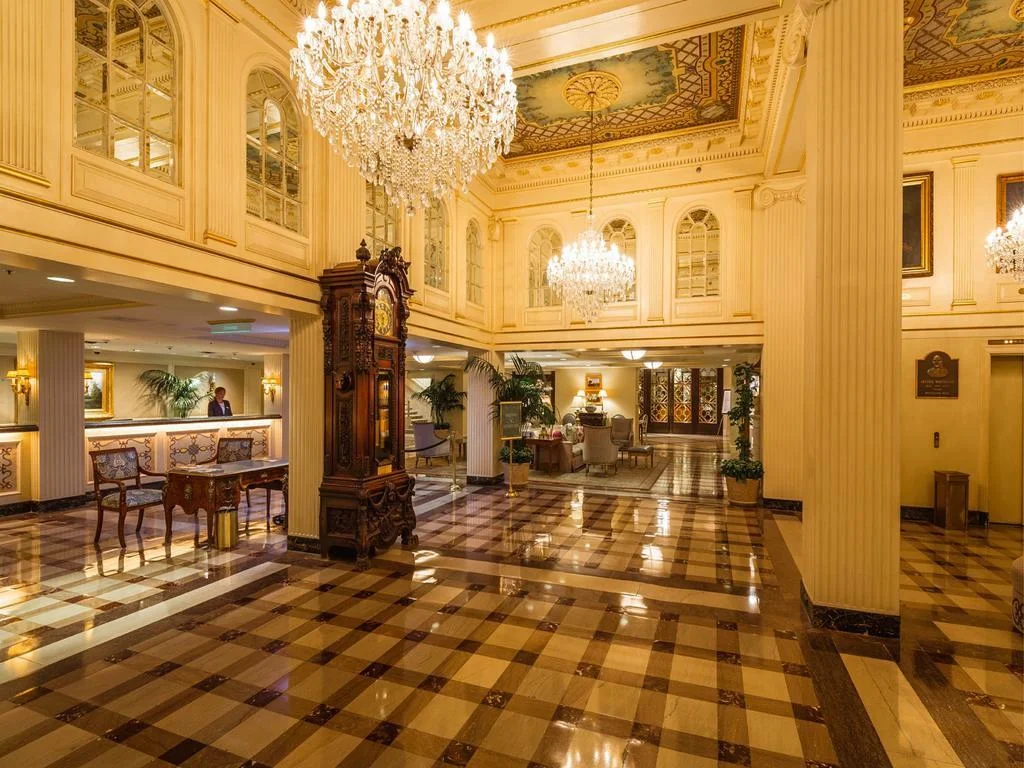 Hotel Monteleone hotel in New Orleans