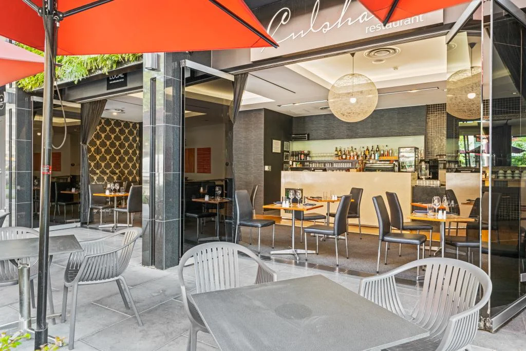 Majestic Roof Garden Hotel hotel in Adelaide
