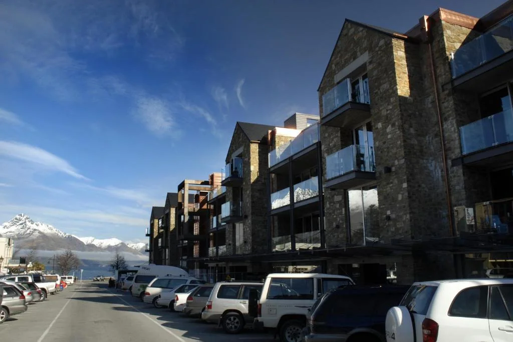 Nomads Queenstown hotel in Queenstown