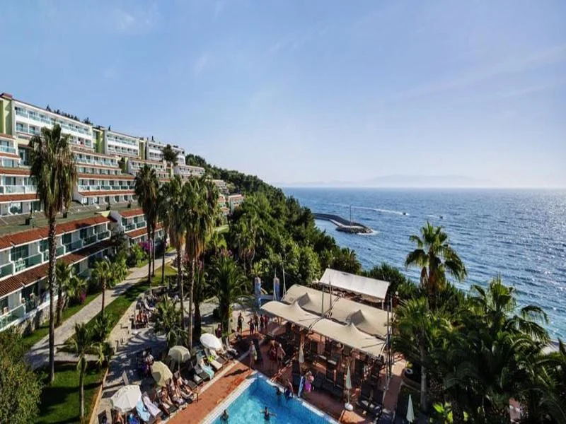Pine Bay Holiday Resort hotel in Kuşadası