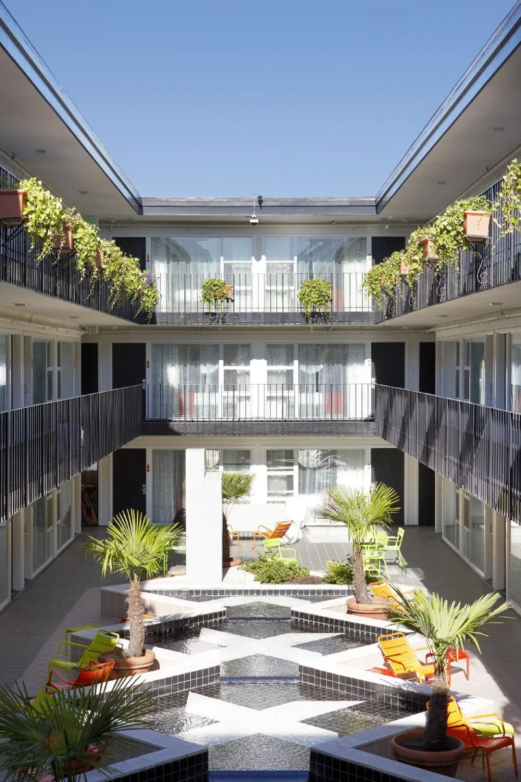 Poli House hotel in Tel Aviv
