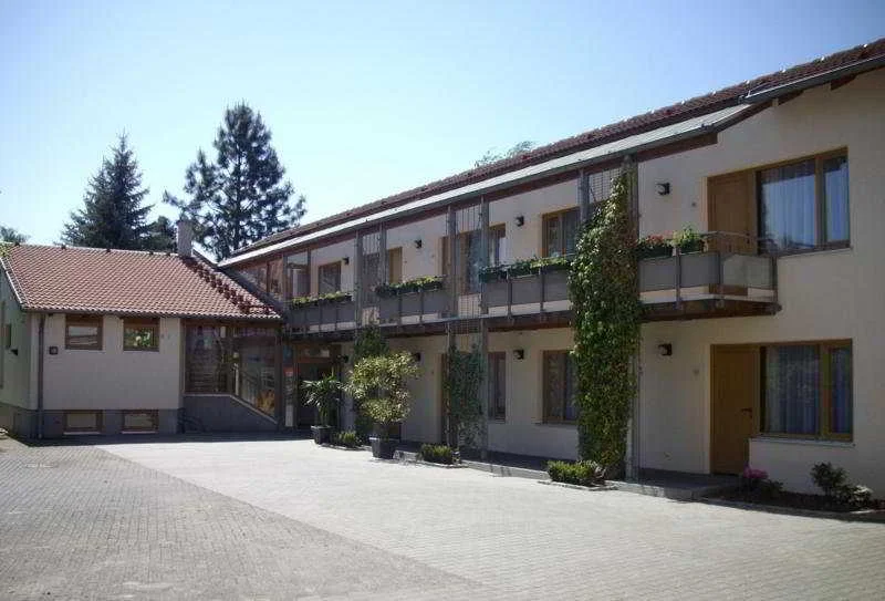Port Inn Hostel & Hotel hotel in Haifa