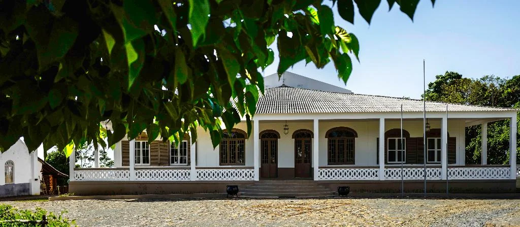 Roca Sundy hotel in Príncipe Island