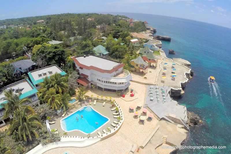 Samsara Cliff Resort hotel in Negril