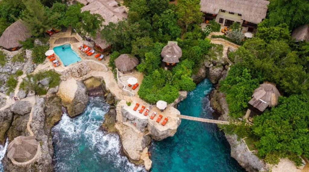 Tensing Pen Resort hotel in Negril