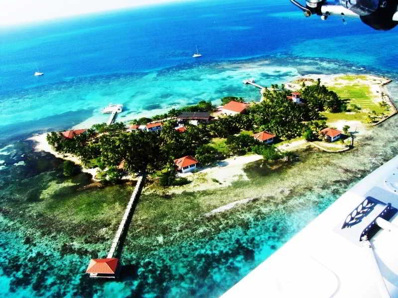 Thatch Caye Resort hotel in Thatch Caye