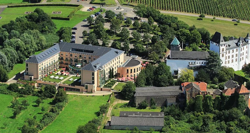 Victor's Residenz-Hotel Schloss Berg hotel in Nennig