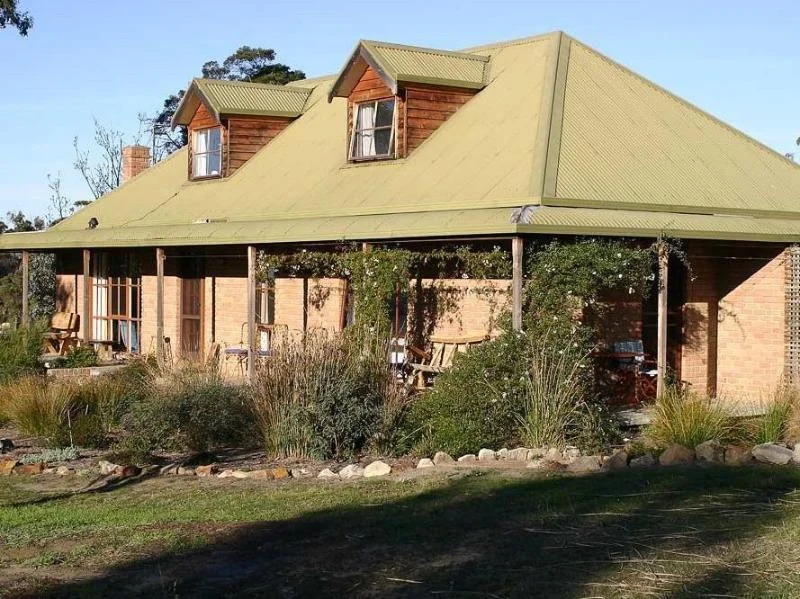 Whitsunday Moorings Bed and Breakfast hotel in Cannonvale