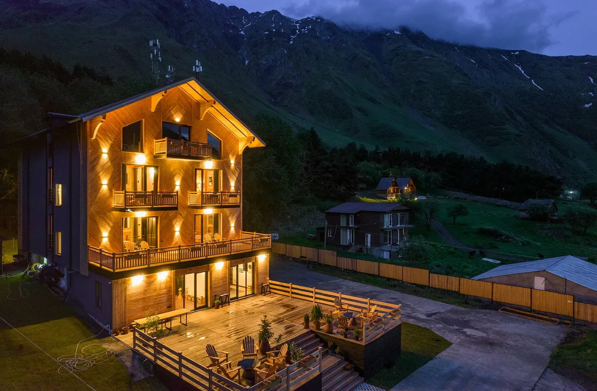 1740 Hotel, Kazbegi exterior view