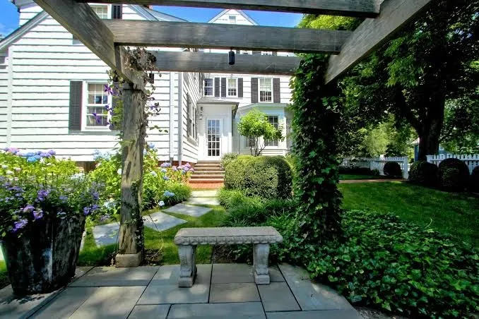 1770 House Restaurant & Inn, The Hamptons exterior view