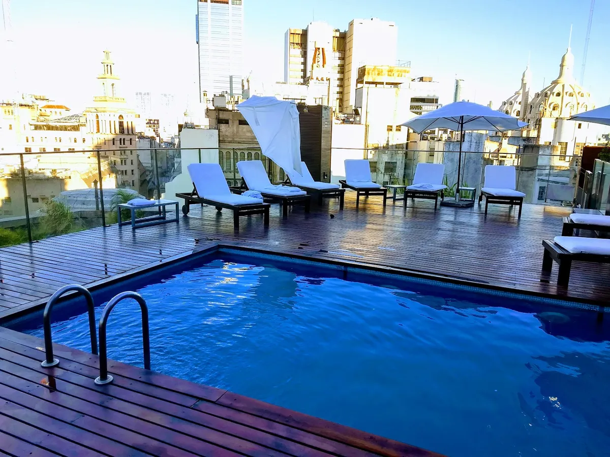 725 Continental Hotel, Buenos Aires exterior view