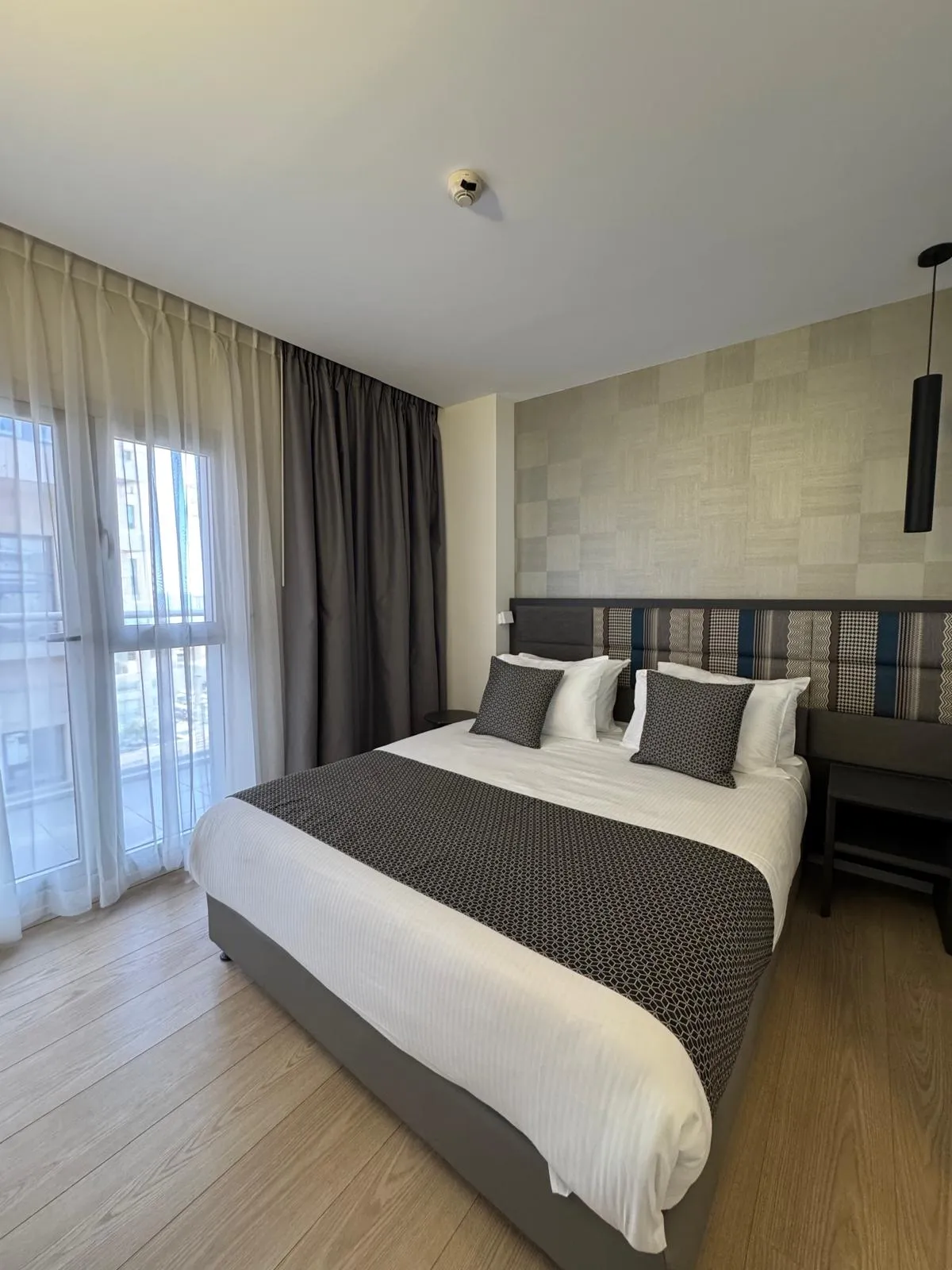Abratel Sea View Hotel Tel Aviv, Tel Aviv exterior view