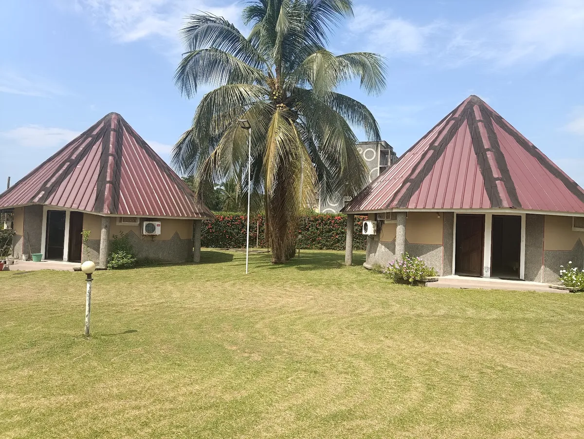 Adrien Beach Hotel, Kribi exterior view