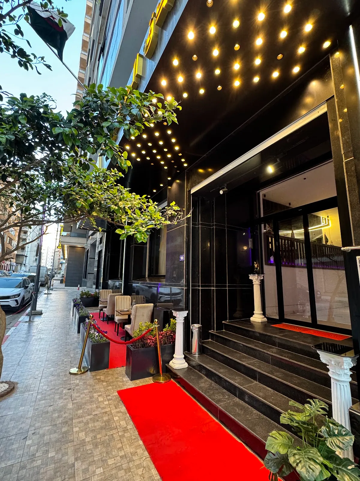 Akid Hotel, Oran exterior view
