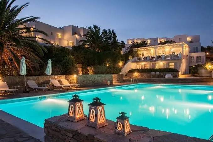 Akrotiri Hotel, Cyclades exterior view