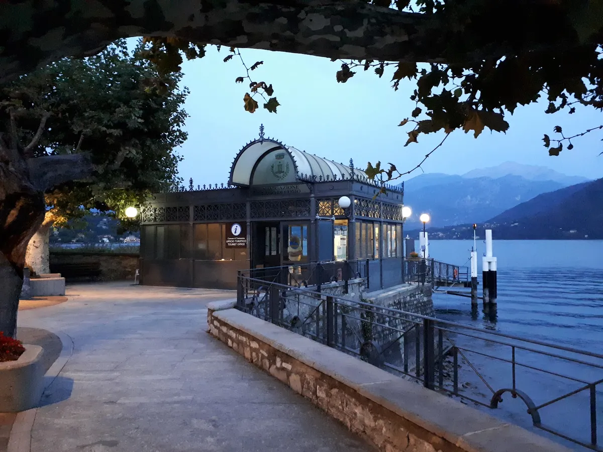 Albergo Lenno, Lake Como exterior view