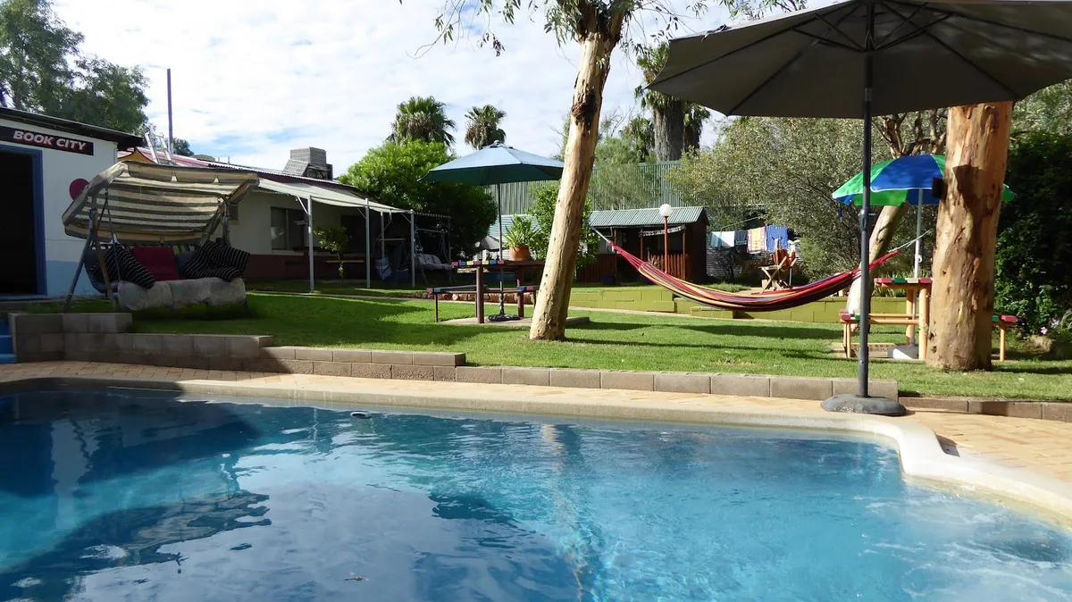 Alice's Secret Travellers Inn, Alice Springs exterior view