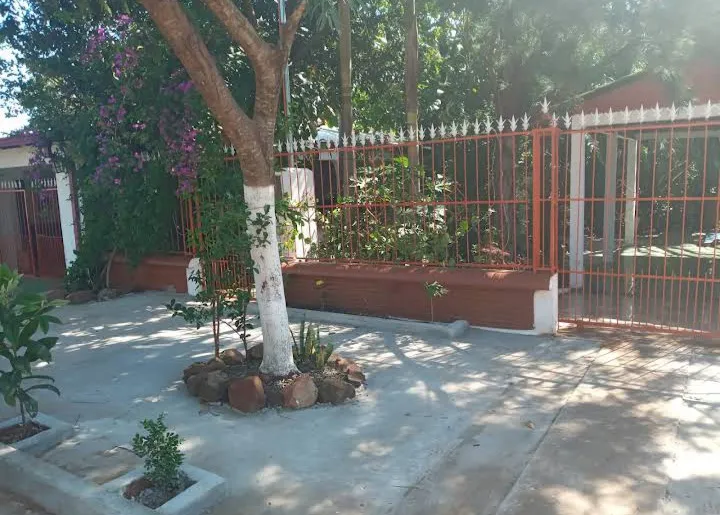 ALOJAMIENTO EL BOSQUE, Encarnacion exterior view