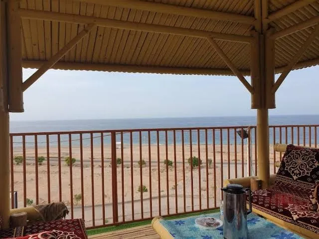Alshumukh guesthouse - Budget Double or Twin Room, Sur exterior view
