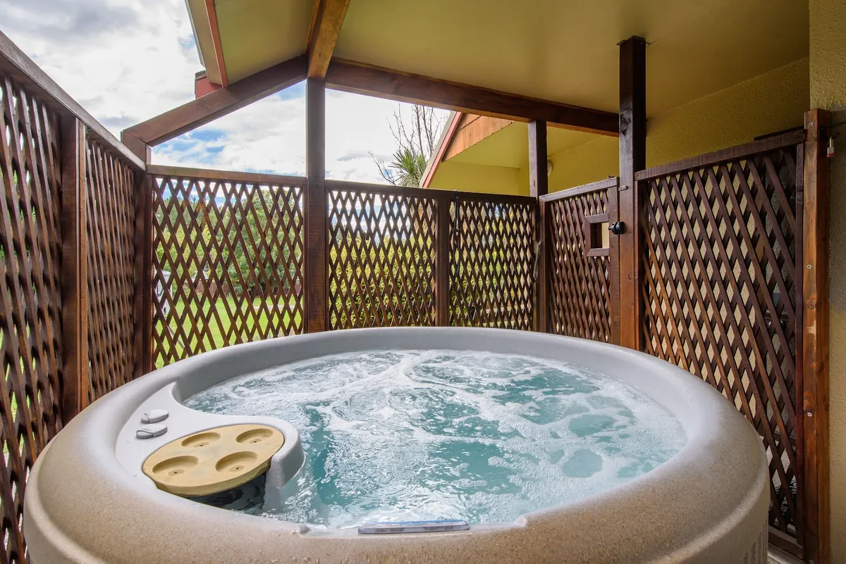 Altamont Lodge Lake Wanaka, Wanaka exterior view