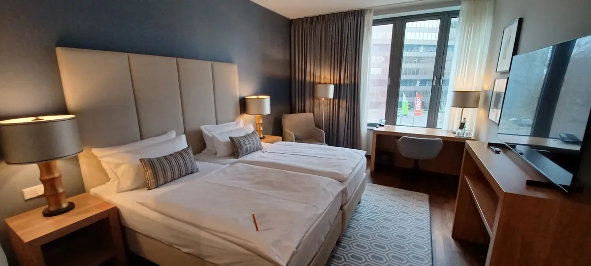 AMERON Köln Hotel Regent, Cologne exterior view