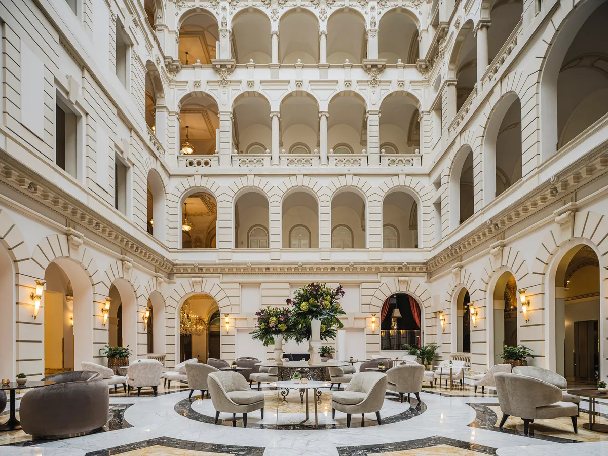 Anantara New York Palace Budapest Hotel, Budapest exterior view