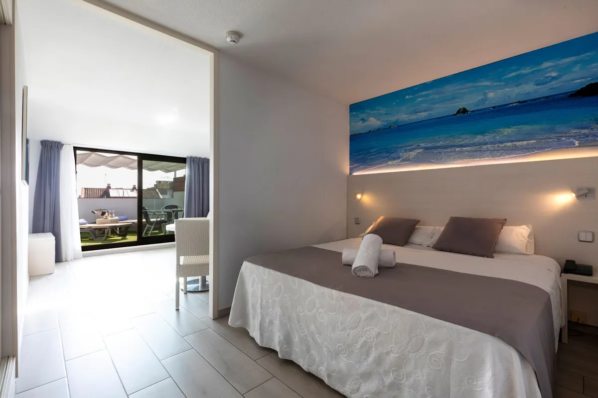 Aparthotel Miami Park, Catalonia exterior view