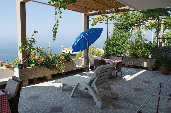 Apartments Grloman, Sveti Stefan exterior view